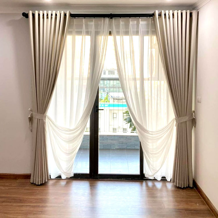 Rèm vải 2 lớp màu ghi sáng cho phòng khách chung cư - Hình ảnh 2